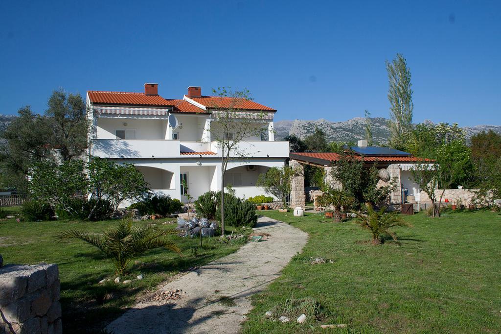 Apartments Punta Seline Room photo