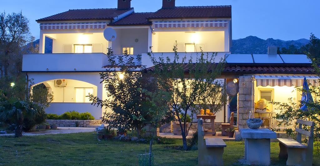 Apartments Punta Seline Room photo
