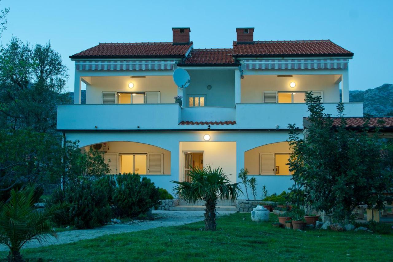 Apartments Punta Seline Exterior photo